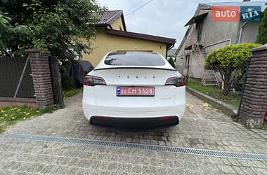 Внедорожник / Кроссовер Tesla Model Y 2021 в 