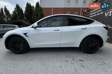 Внедорожник / Кроссовер Tesla Model Y 2024 в 