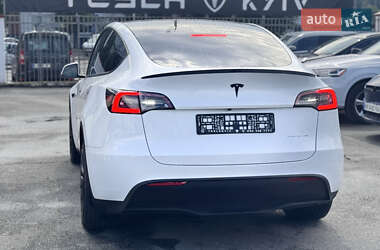 Позашляховик / Кросовер Tesla Model Y 2023 в 