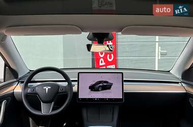 Внедорожник / Кроссовер Tesla Model Y 2024 в 