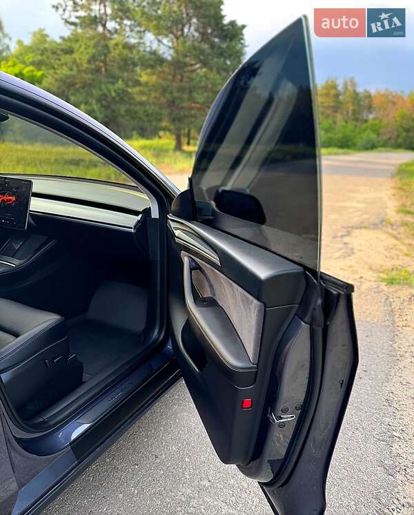 Позашляховик / Кросовер Tesla Model Y 2023 в Харкові