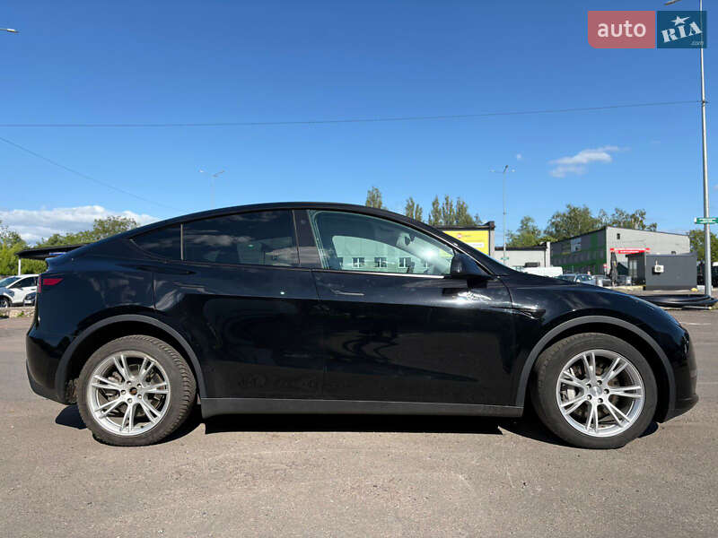 Позашляховик / Кросовер Tesla Model Y 2022 в Рівному