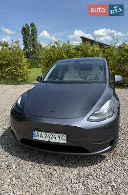 Внедорожник / Кроссовер Tesla Model Y 2022 в Киеве