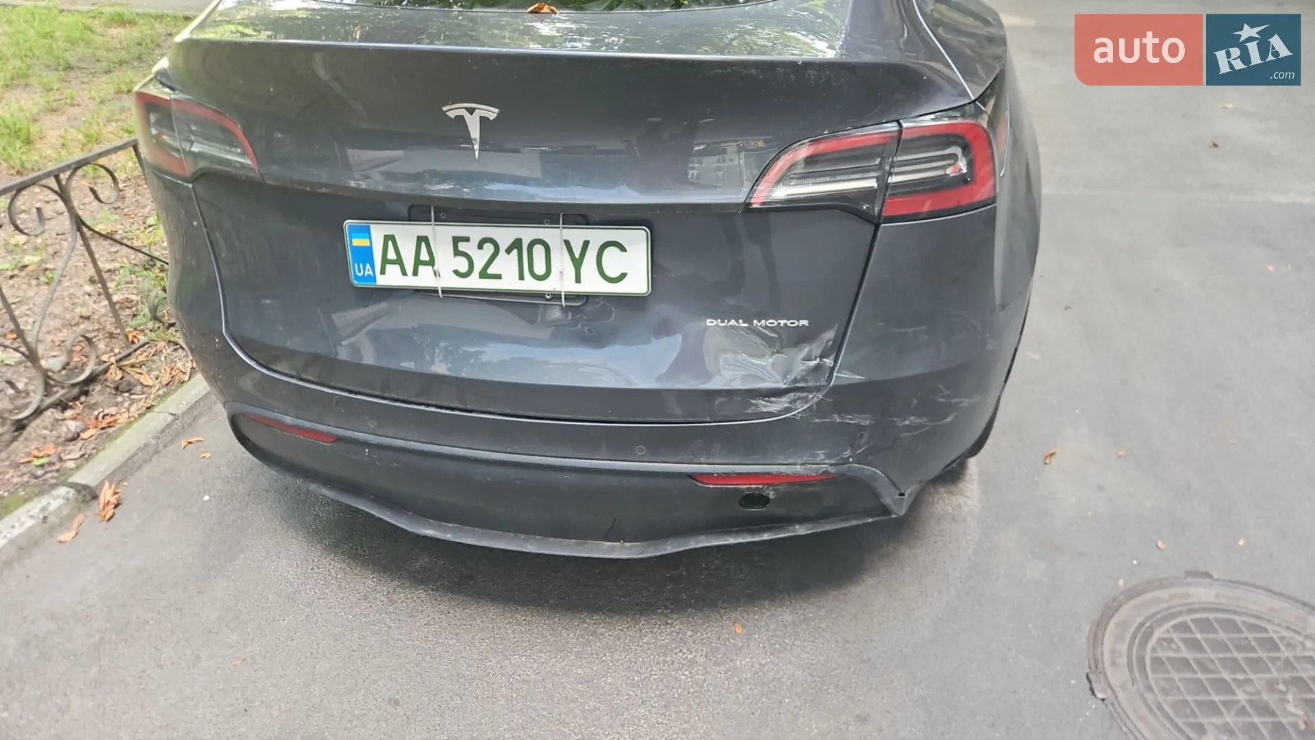 2021 Tesla Model Y - мініатюра 3