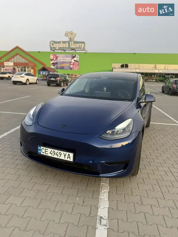 Внедорожник / Кроссовер Tesla Model Y 2023 в 