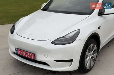 Внедорожник / Кроссовер Tesla Model Y 2023 в 