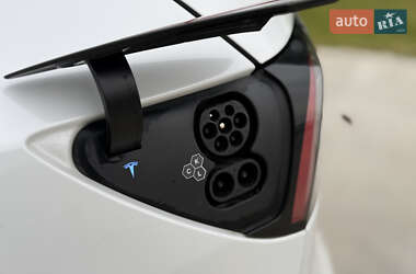 Внедорожник / Кроссовер Tesla Model Y 2023 в 