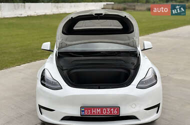 Внедорожник / Кроссовер Tesla Model Y 2023 в 
