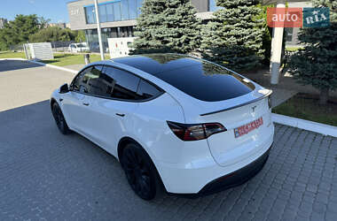 Внедорожник / Кроссовер Tesla Model Y 2022 в 