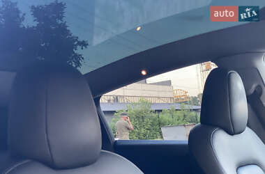 Внедорожник / Кроссовер Tesla Model Y 2022 в 