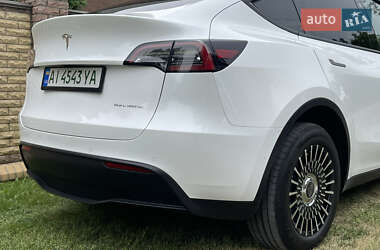 Внедорожник / Кроссовер Tesla Model Y 2021 в 