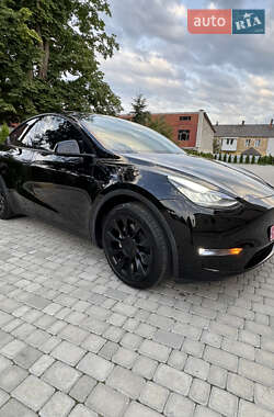 Внедорожник / Кроссовер Tesla Model Y 2021 в 