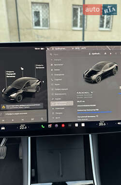 Внедорожник / Кроссовер Tesla Model Y 2021 в 