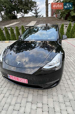 Внедорожник / Кроссовер Tesla Model Y 2021 в 