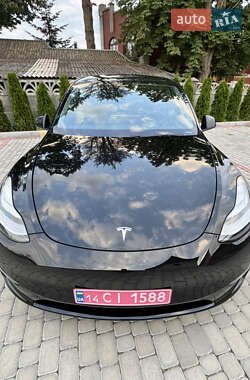 Внедорожник / Кроссовер Tesla Model Y 2021 в 