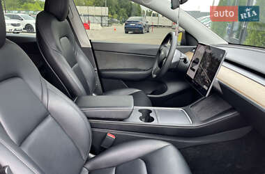 Внедорожник / Кроссовер Tesla Model Y 2021 в 