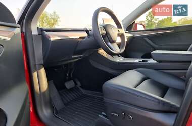 Внедорожник / Кроссовер Tesla Model Y 2024 в 