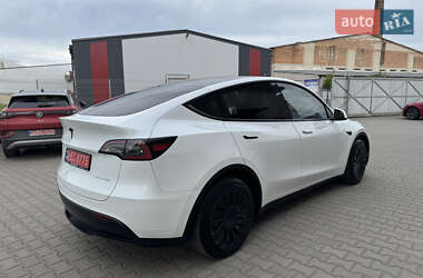 Внедорожник / Кроссовер Tesla Model Y 2021 в 