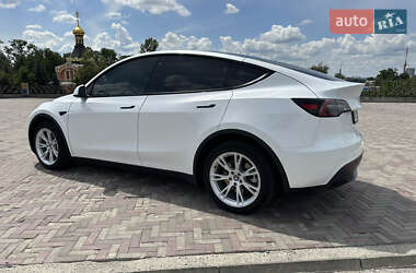 Позашляховик / Кросовер Tesla Model Y 2023 в 