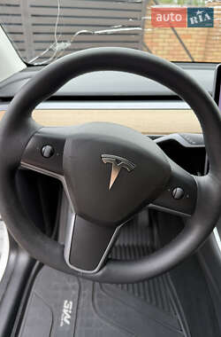 Внедорожник / Кроссовер Tesla Model Y 2020 в 