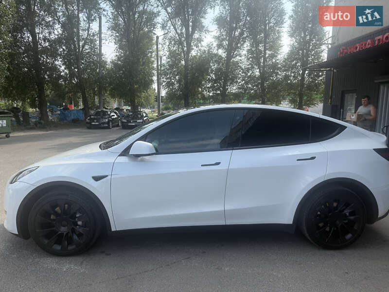 Позашляховик / Кросовер Tesla Model Y 2022 в Харкові