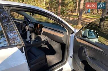 Внедорожник / Кроссовер Tesla Model Y 2023 в 