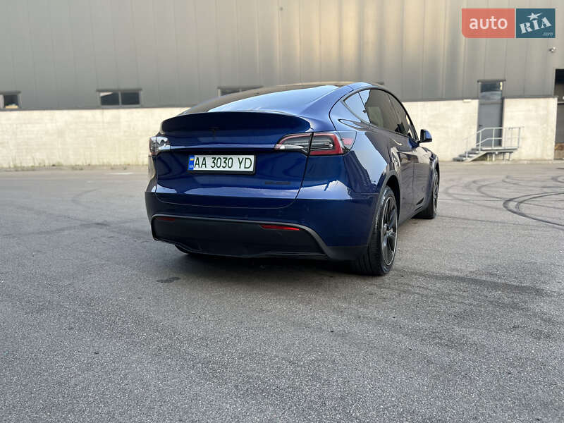 Внедорожник / Кроссовер Tesla Model Y 2020 в Киеве