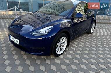 Внедорожник / Кроссовер Tesla Model Y 2023 в 