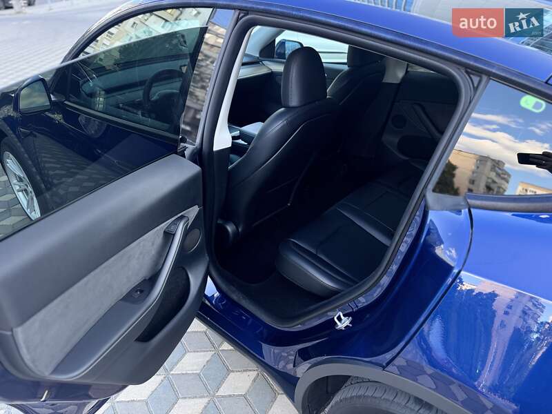 Внедорожник / Кроссовер Tesla Model Y 2023 в Одессе