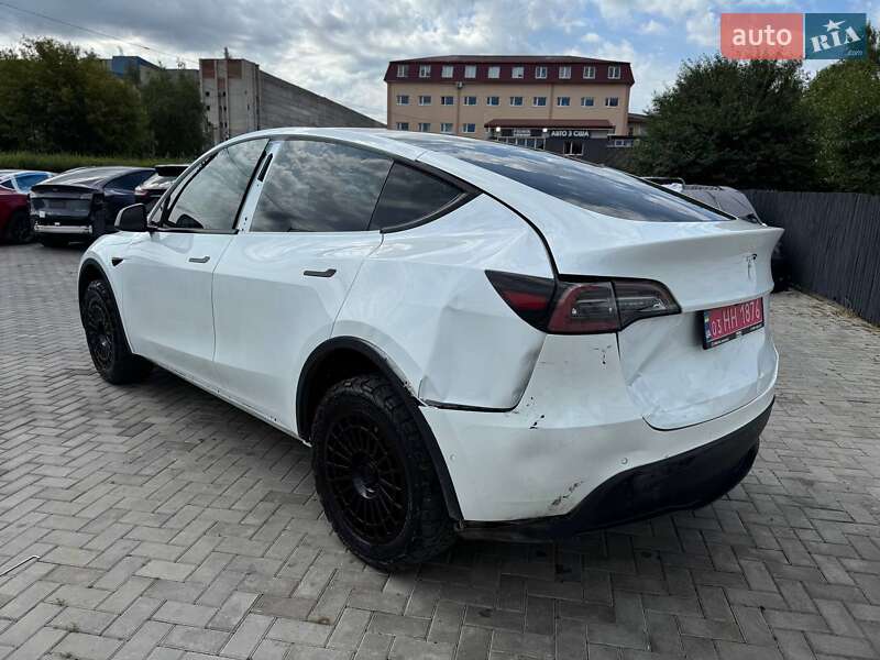 Внедорожник / Кроссовер Tesla Model Y 2020 в Луцке