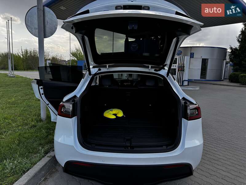Позашляховик / Кросовер Tesla Model Y 2022 в Жмеринці