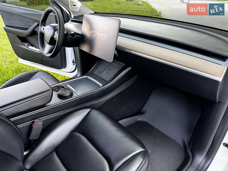 Позашляховик / Кросовер Tesla Model Y 2022 в Жмеринці
