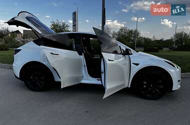 Внедорожник / Кроссовер Tesla Model Y 2022 в 