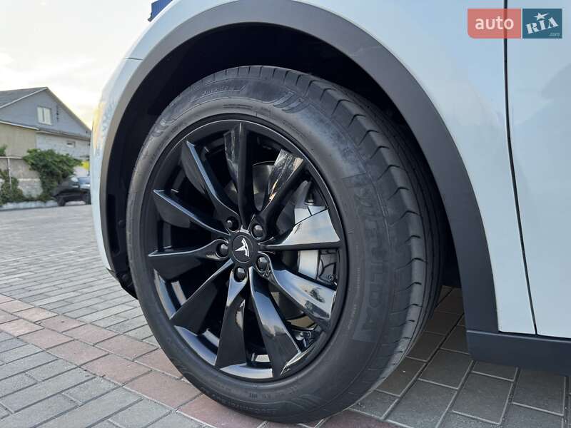 Позашляховик / Кросовер Tesla Model Y 2022 в Жмеринці