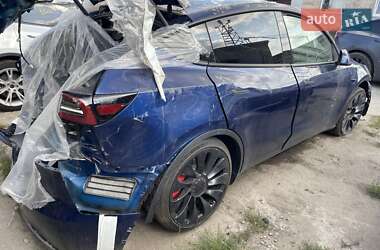 Позашляховик / Кросовер Tesla Model Y 2023 в 