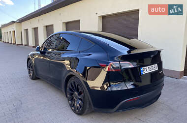 Позашляховик / Кросовер Tesla Model Y 2022 в 