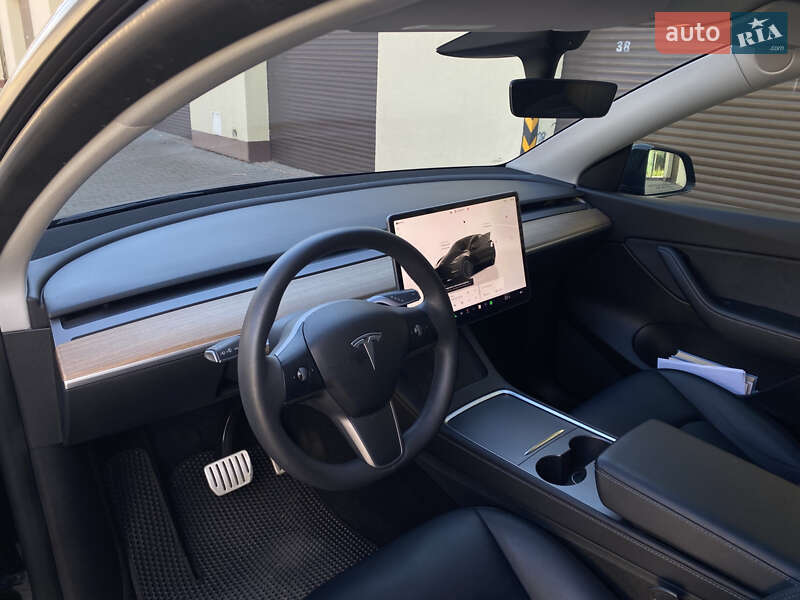 Внедорожник / Кроссовер Tesla Model Y 2022 в Хмельницком