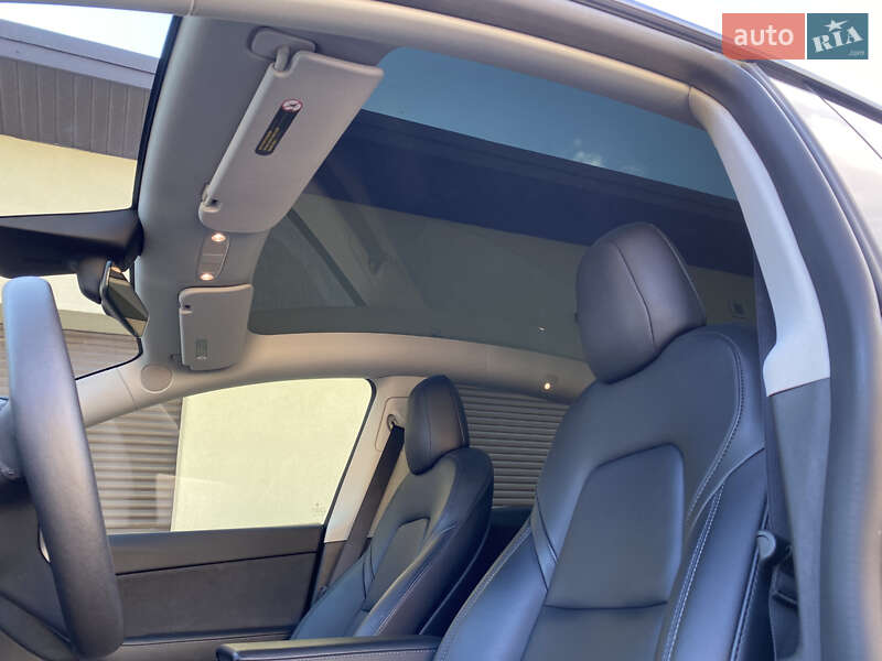 Внедорожник / Кроссовер Tesla Model Y 2022 в Хмельницком