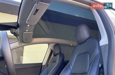 Позашляховик / Кросовер Tesla Model Y 2022 в 