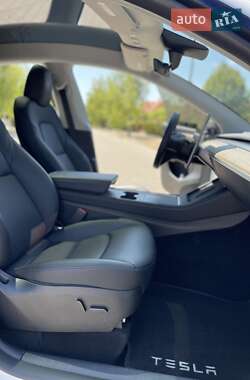 Внедорожник / Кроссовер Tesla Model Y 2023 в 