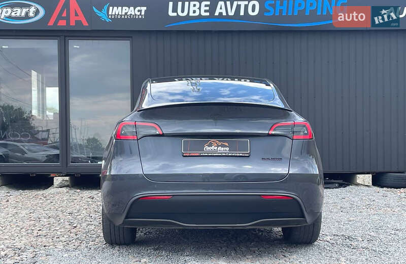 Внедорожник / Кроссовер Tesla Model Y 2023 в Львове