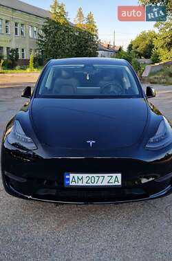Внедорожник / Кроссовер Tesla Model Y 2021 в 