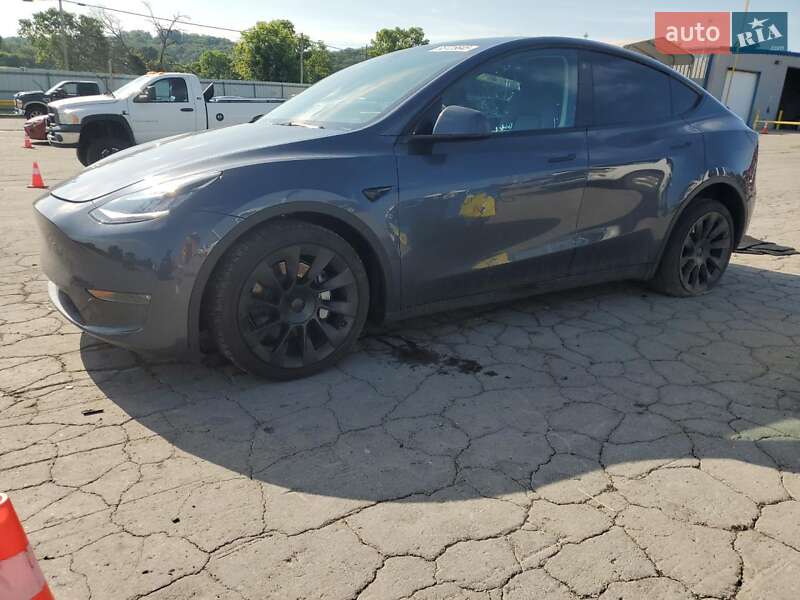 Внедорожник / Кроссовер Tesla Model Y 2023 в 