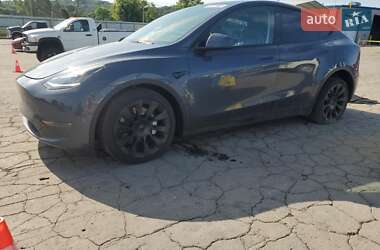 Внедорожник / Кроссовер Tesla Model Y 2023 в 