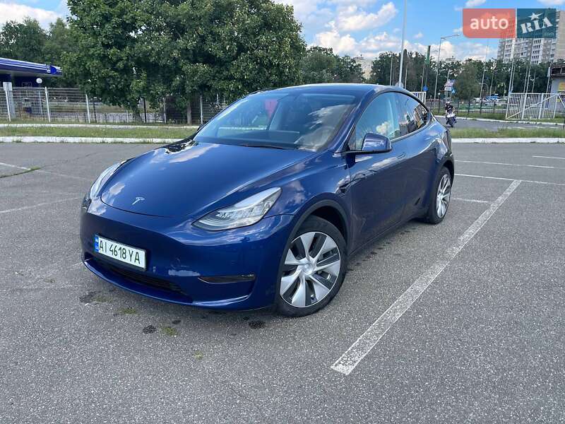 Tesla Model Y 2021