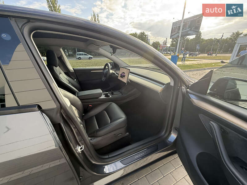 Внедорожник / Кроссовер Tesla Model Y 2022 в Черкассах