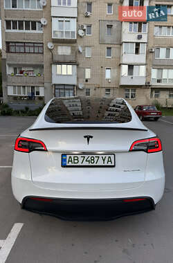 Внедорожник / Кроссовер Tesla Model Y 2023 в 