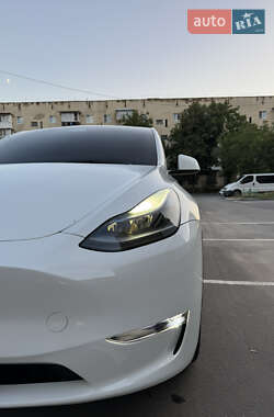 Внедорожник / Кроссовер Tesla Model Y 2023 в 