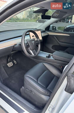 Внедорожник / Кроссовер Tesla Model Y 2023 в 