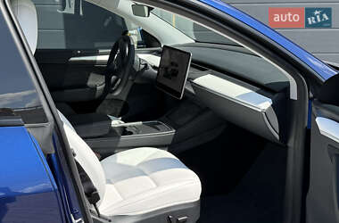 Внедорожник / Кроссовер Tesla Model Y 2023 в 